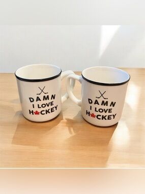 NEW Set of 2 "DAMN I LOVE HOCKEY" Coffee Tea Mugs Maple Leaf Hockey Sticks